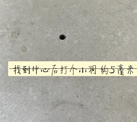 曲周瓷砖空鼓维修公司专业解答在瓷砖铺贴过程中，如果砂料搅拌不均匀，将会带来以下问题